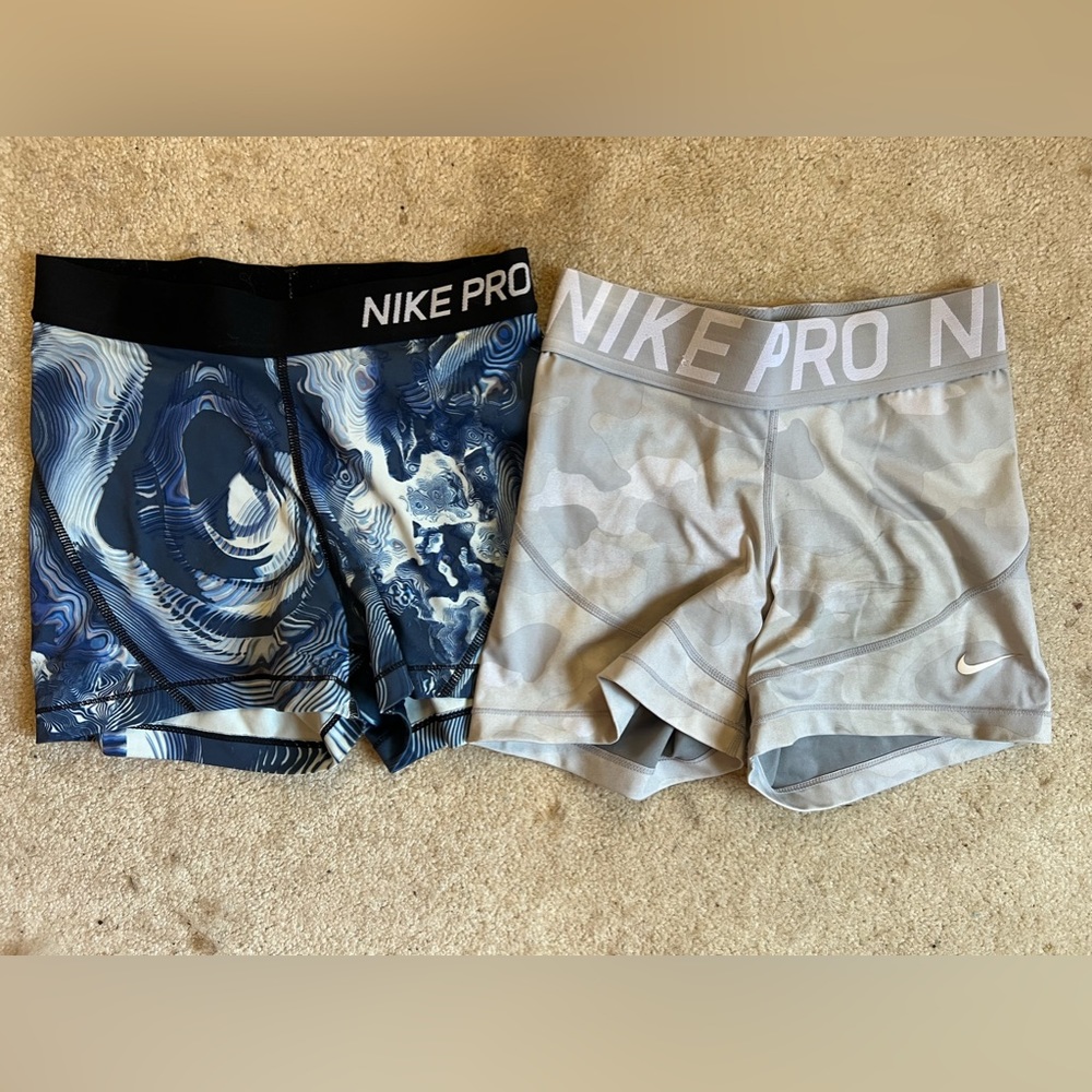 Nike Pro shorts (set of 2)